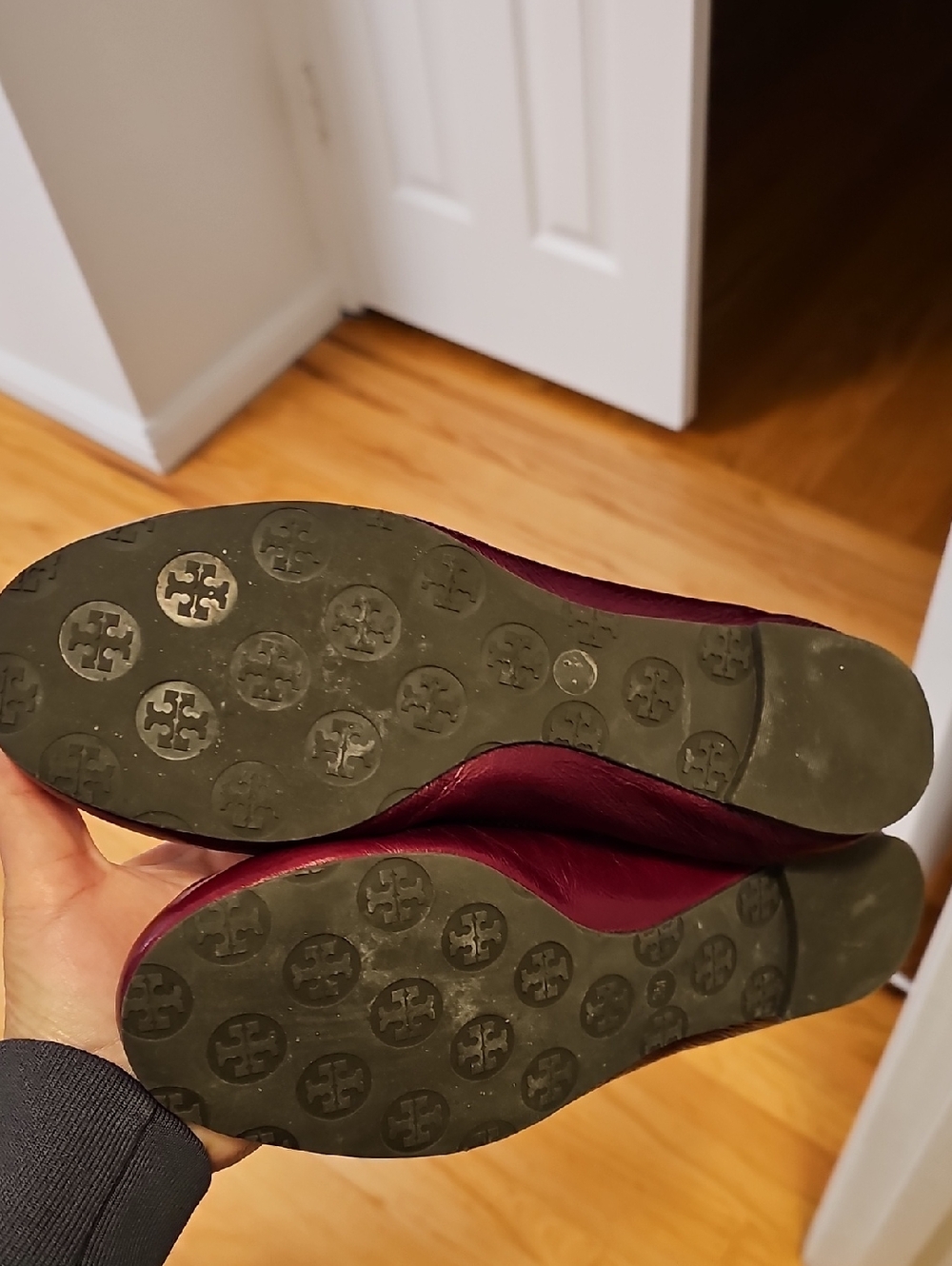 3 PAIRS Tory Burch Burgundy Leather Ballet Flats with Logo Medallion - Picture 6 of 10